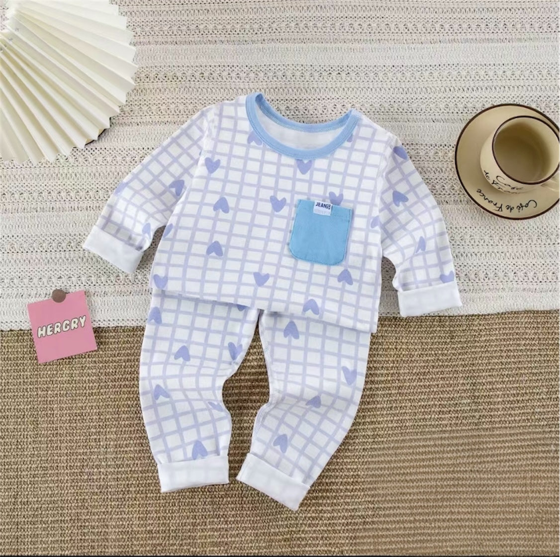 ألوان الدمى