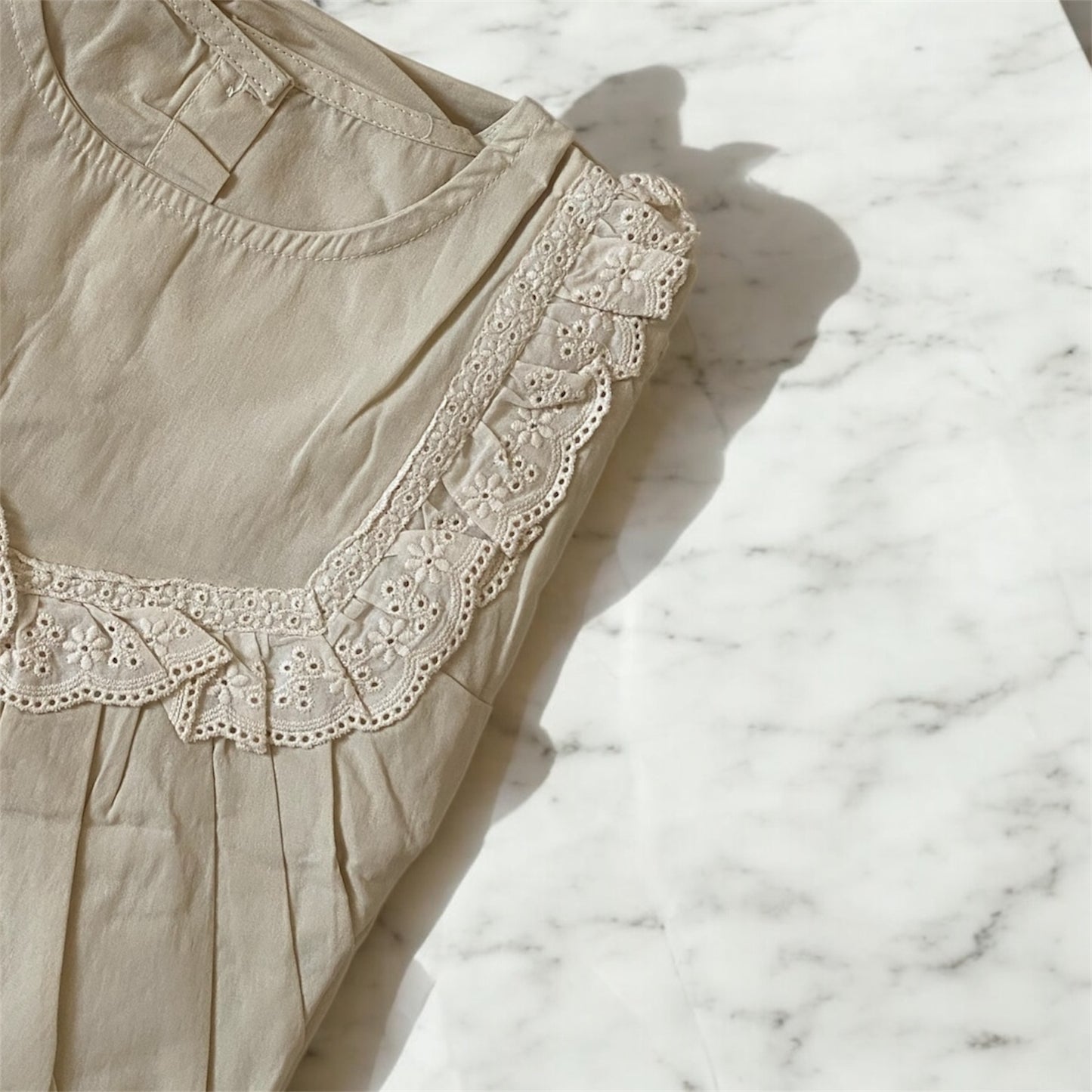 فستان البراءة السادة