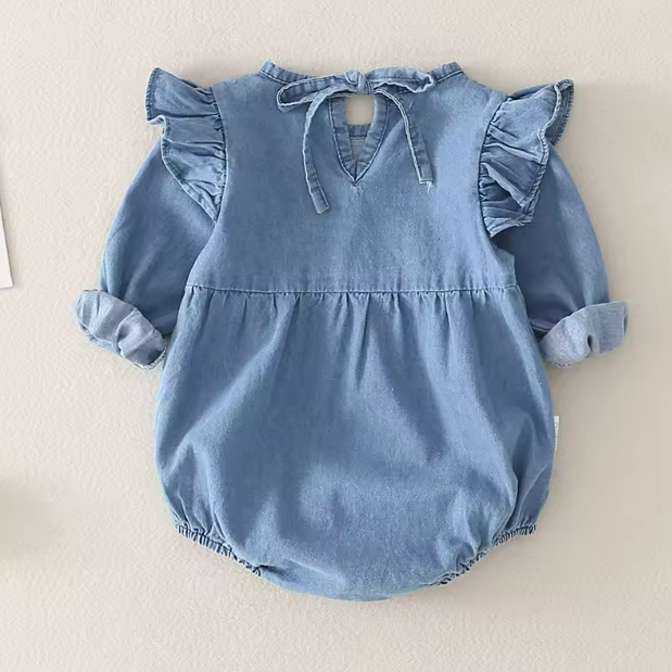 جينز الأناقة الهادئة